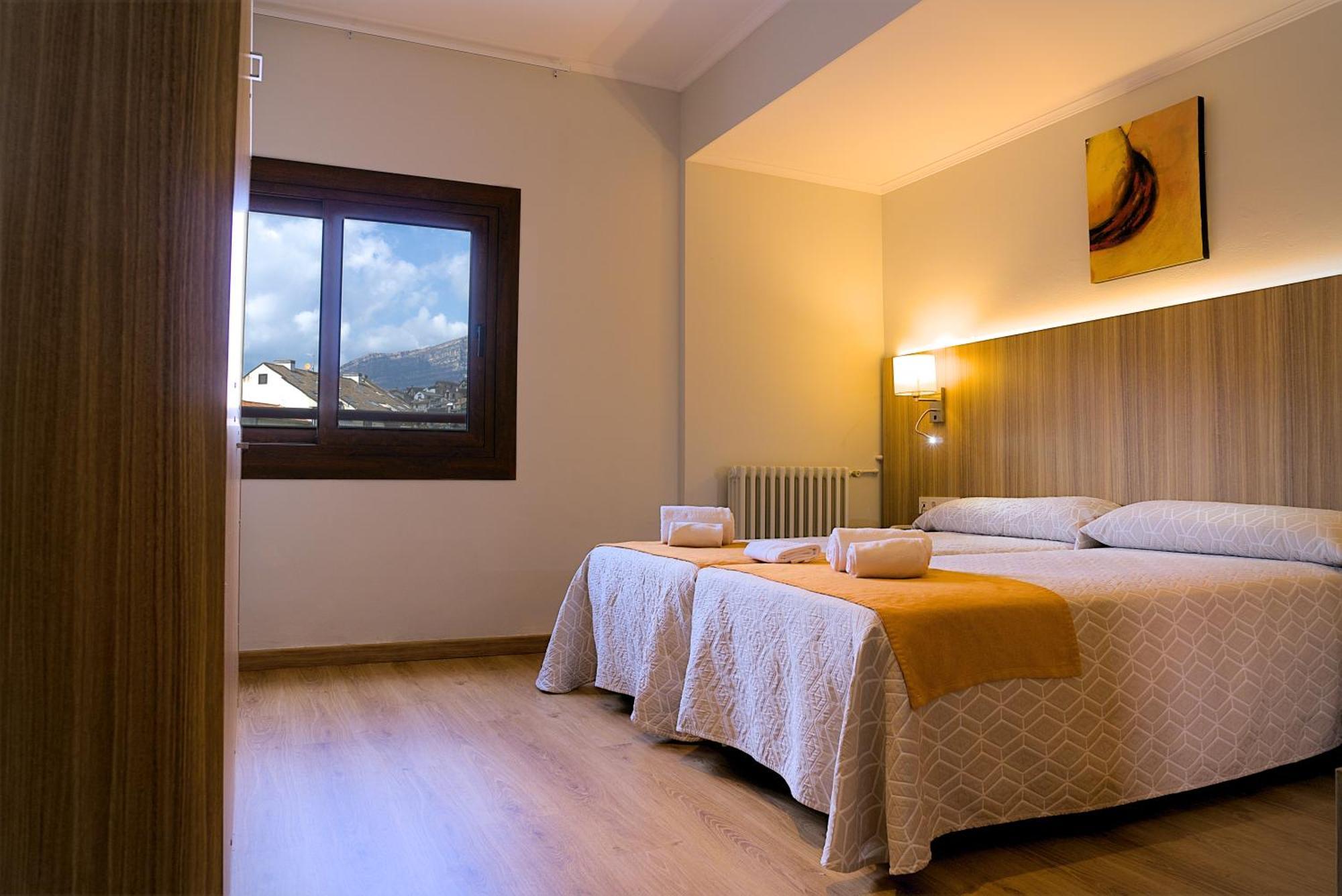Hotel Boltana Ordesa エクステリア 写真