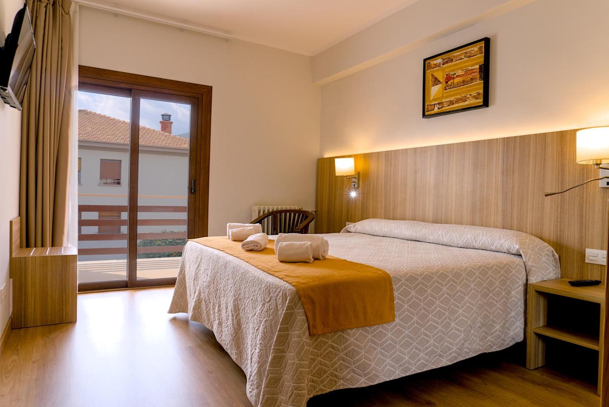Hotel Boltana Ordesa エクステリア 写真
