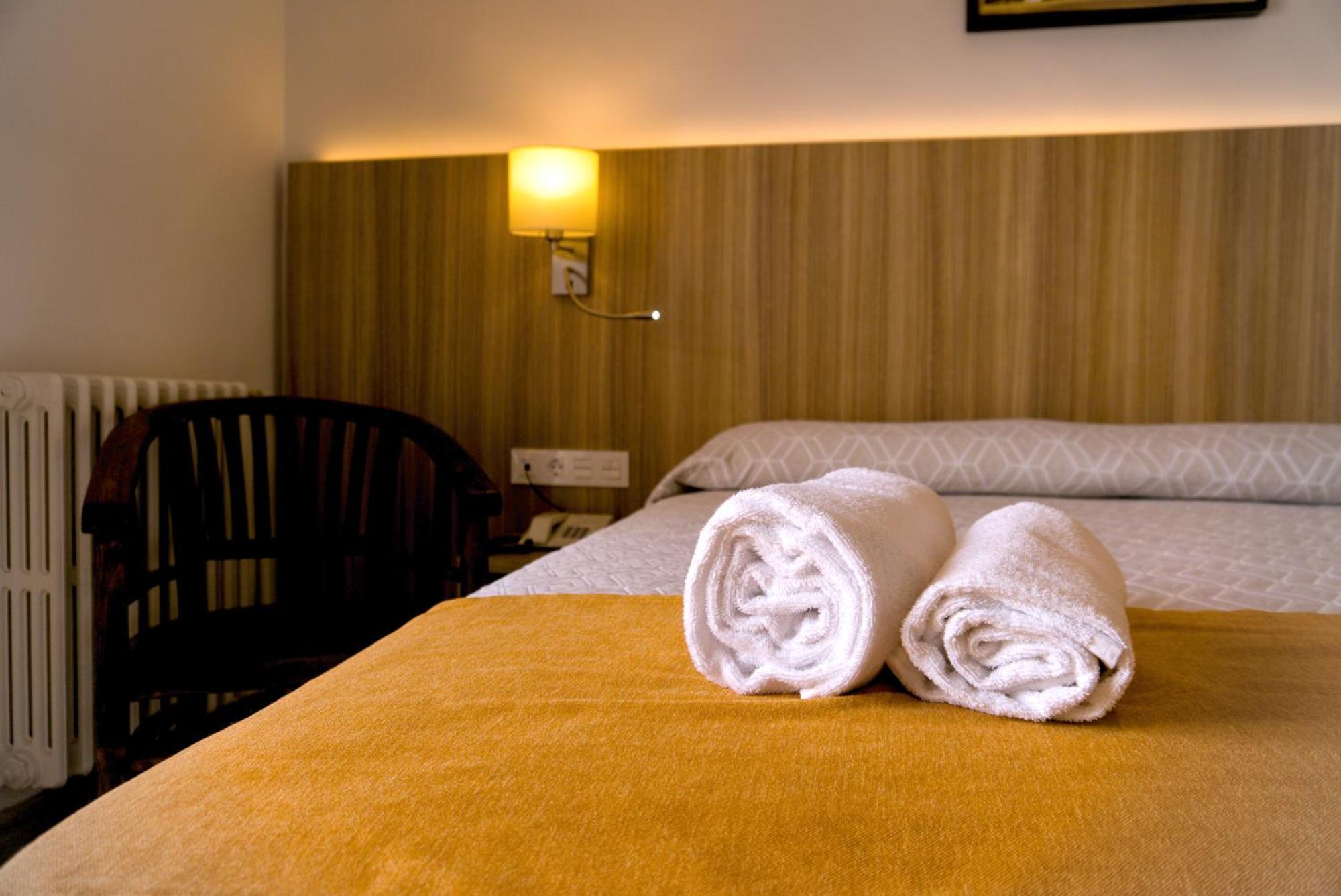 Hotel Boltana Ordesa エクステリア 写真