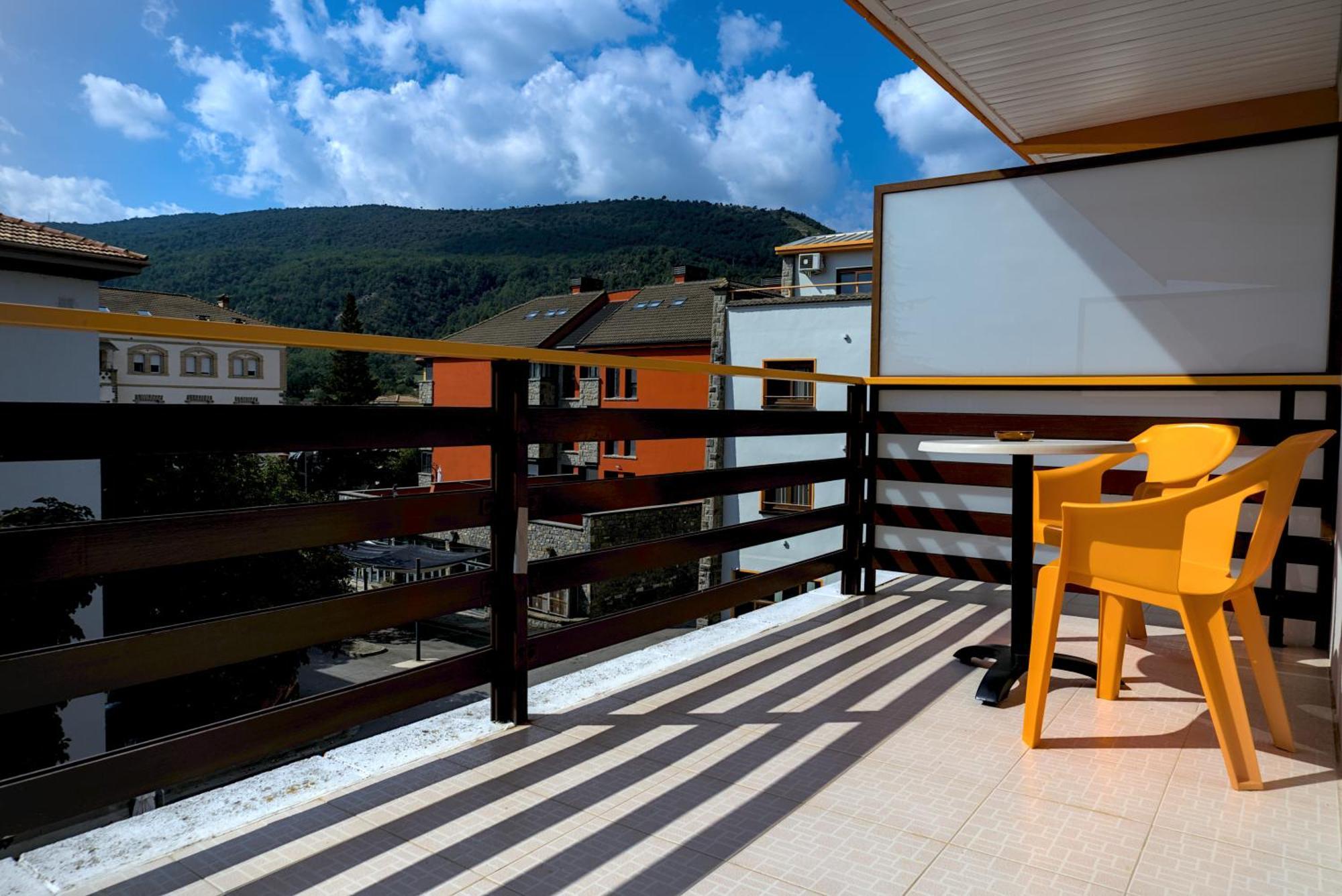 Hotel Boltana Ordesa エクステリア 写真